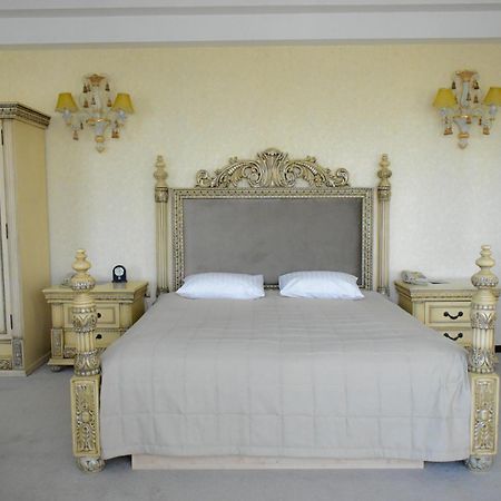 Hotel Feride Vinnytsia Ngoại thất bức ảnh