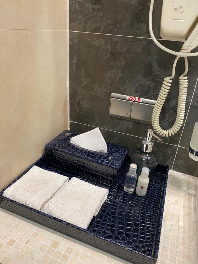 Hotel Feride Vinnytsia Ngoại thất bức ảnh