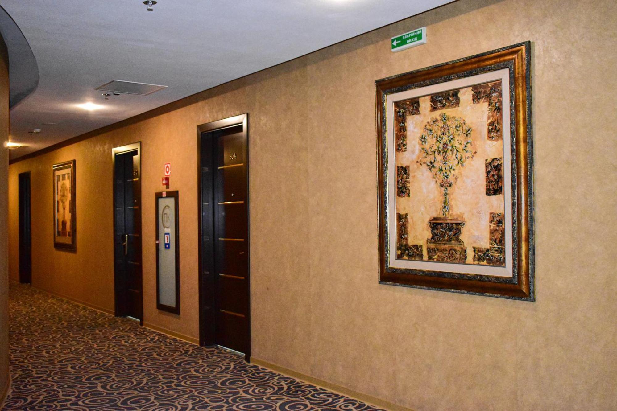 Hotel Feride Vinnytsia Ngoại thất bức ảnh