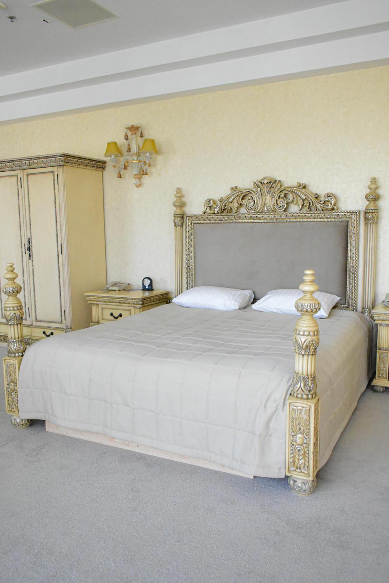 Hotel Feride Vinnytsia Ngoại thất bức ảnh