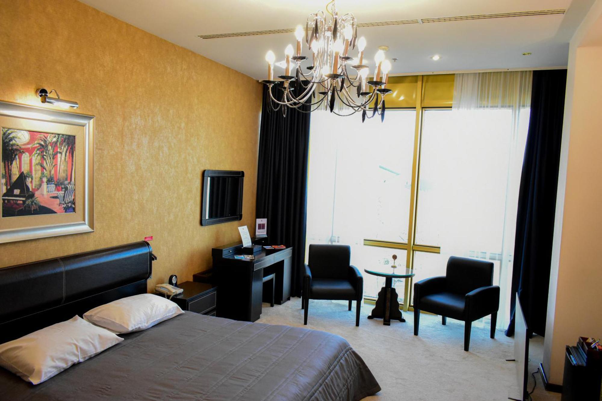 Hotel Feride Vinnytsia Ngoại thất bức ảnh