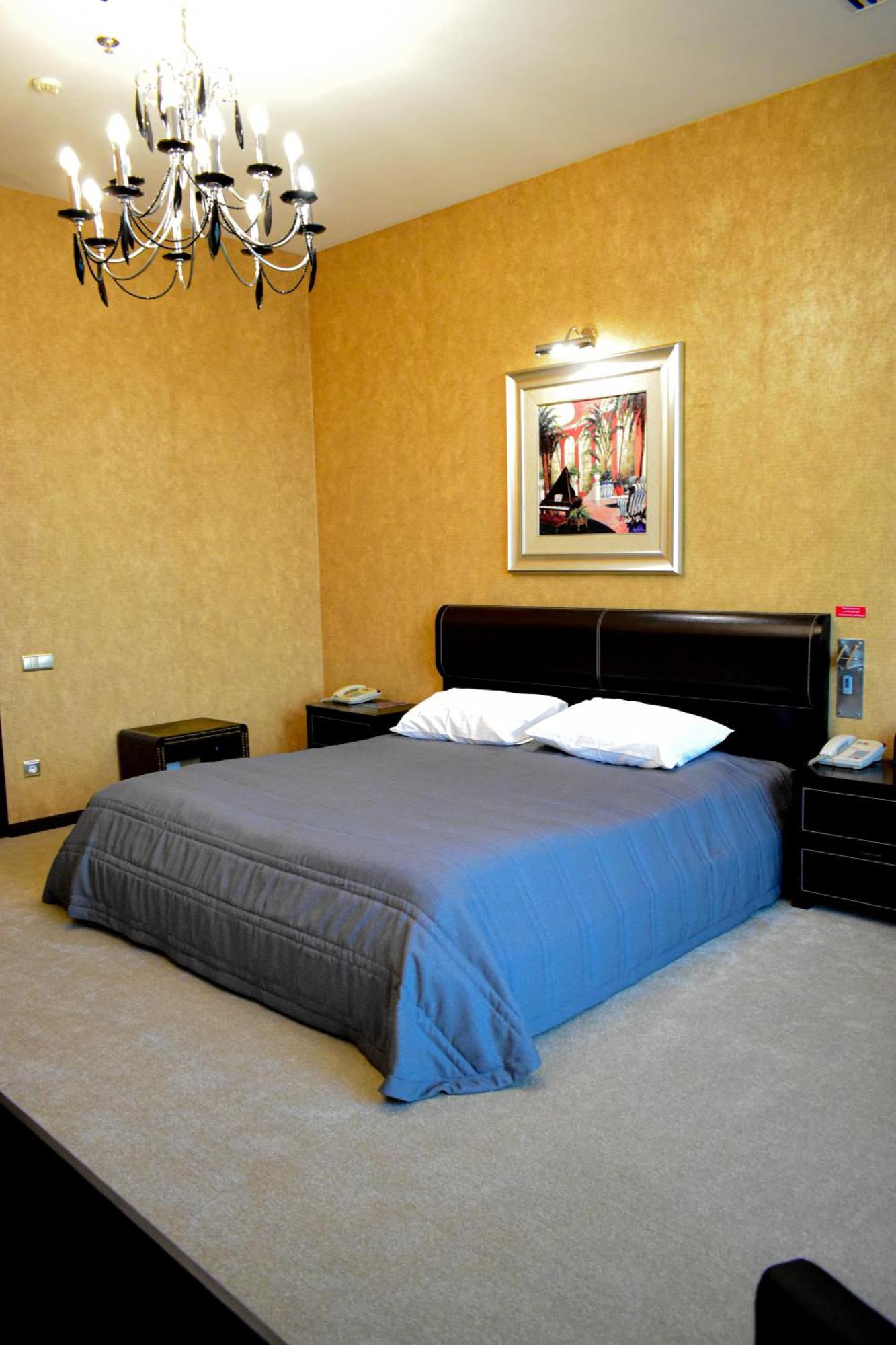 Hotel Feride Vinnytsia Ngoại thất bức ảnh