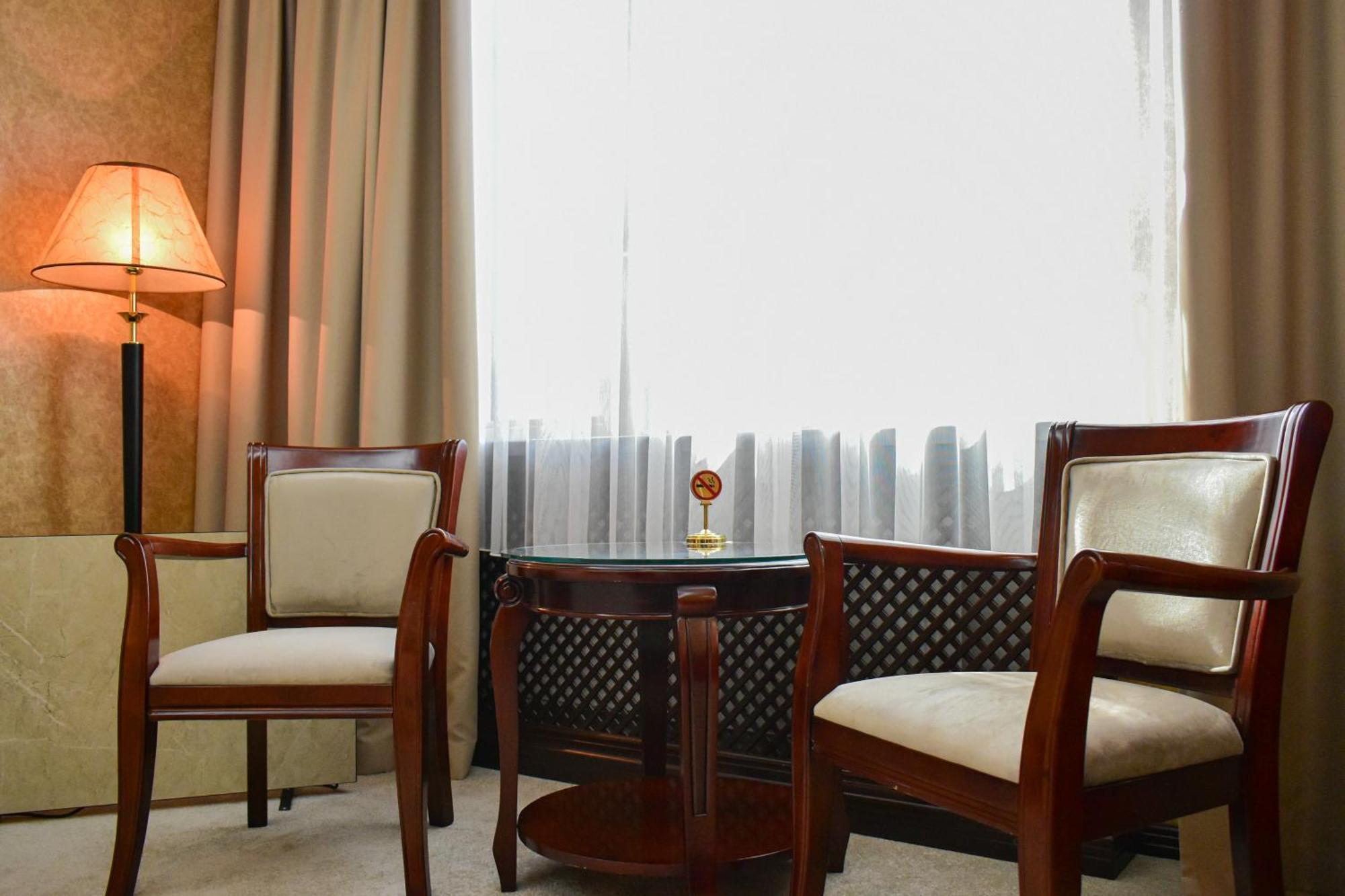 Hotel Feride Vinnytsia Ngoại thất bức ảnh